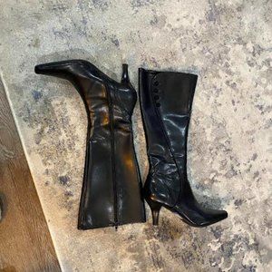 Boots, Black Leather, Liz Claiborne  size 9 Med, very new, wore once